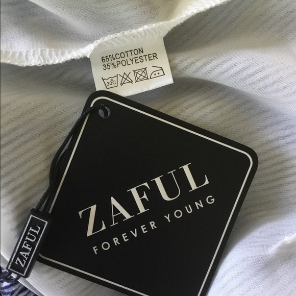 Zaful criss-cross halter short romper - Picture 6 of 10